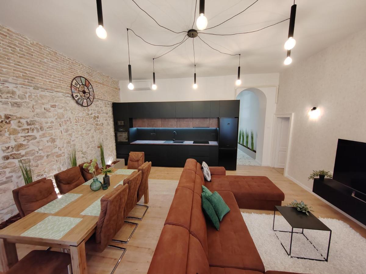 Town Square Apartment Zadar Exterior photo